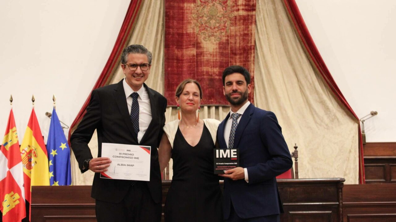 Reconocimiento en la Universidad de Salamanca a Albia IMAP con el Premio Compromiso del IME