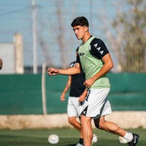 El Betis espera el momento oportuno para fichar a Fran García