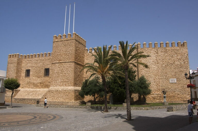 Una obra de teatro guiará la visita al Castillo de Luna este domingo