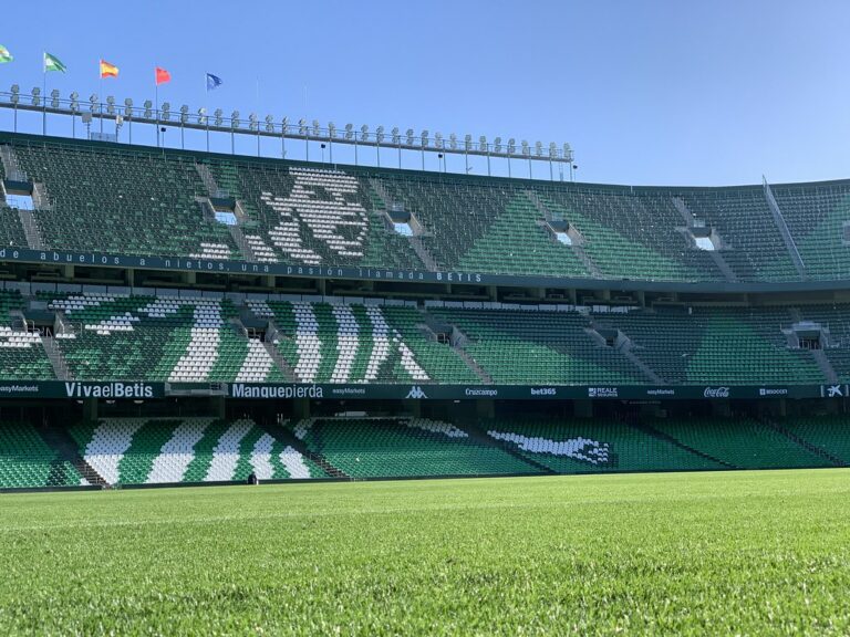 El Betis debutará ante el Valencia y recibirá al Real Madrid y Barcelona en las diez primeras jornadas