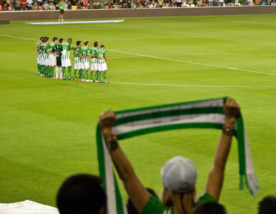Morante renueva con el Betis hasta 2030 tras ser campeón sub-19