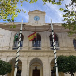 El control interno del Ayuntamiento de Sevilla revela fallos estructurales en la contratación y el gasto