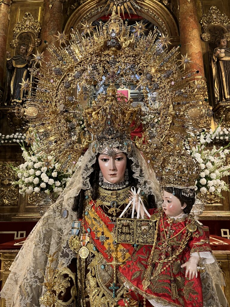 Jerez se vuelca con la Virgen del Carmen en su procesión del 16 de julio