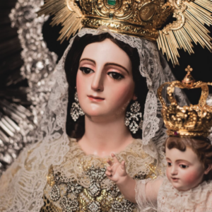 La Virgen de las Nieves regresa a Los Palacios tras su restauración en el IAPH