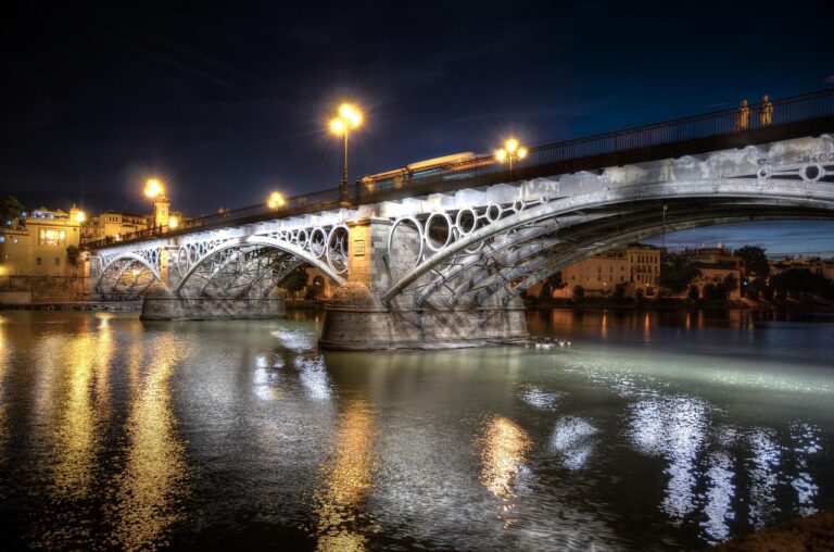 La velá de Triana amplía el horario de cierre hasta las 04:00 en tres noches clave
