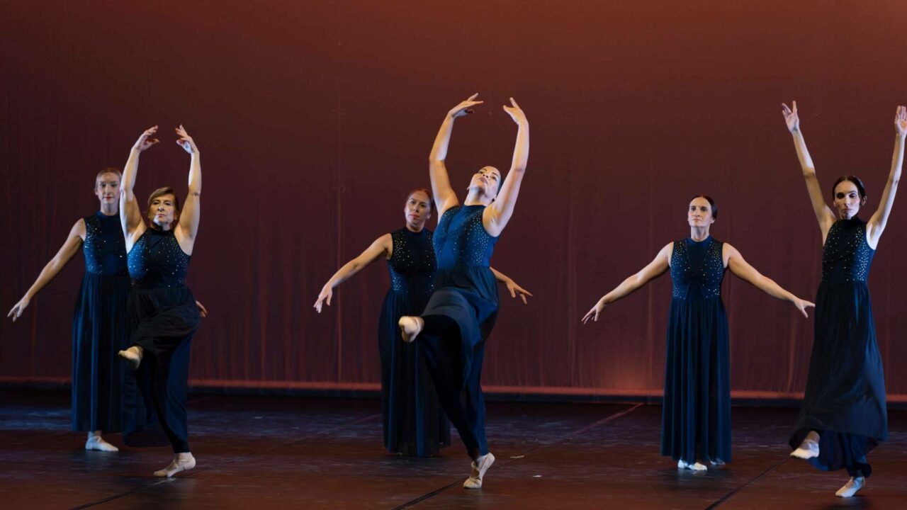 Larumbe Danza , cursos Intensivos de Danza Contemporánea y ballet