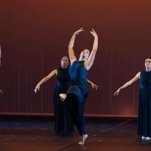 Larumbe Danza , cursos Intensivos de Danza Contemporánea y ballet