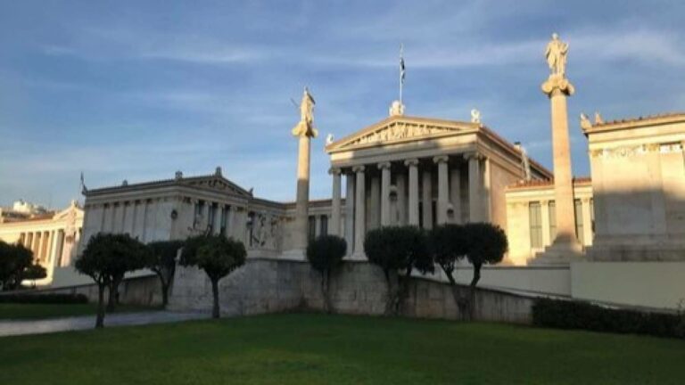 De Teseo a Ares; cuatro rincones de Atenas que esconden historias de la mitología griega