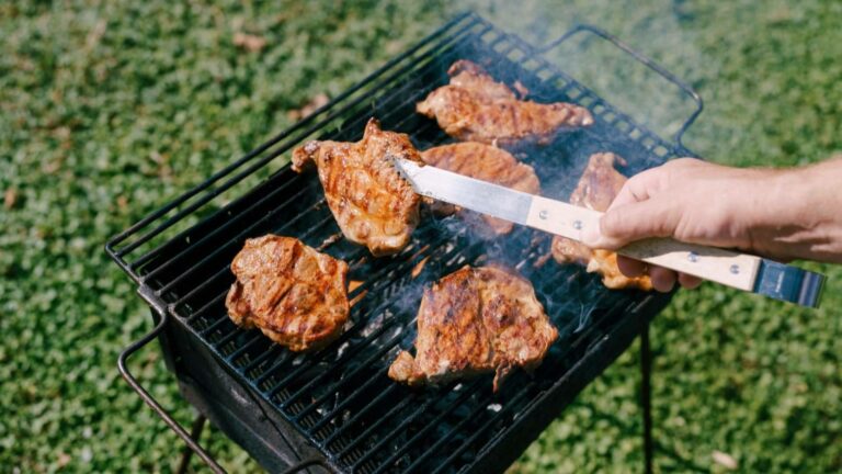 Las barbacoas con carne ecológica ganan protagonismo entre los consumidores durante el verano
