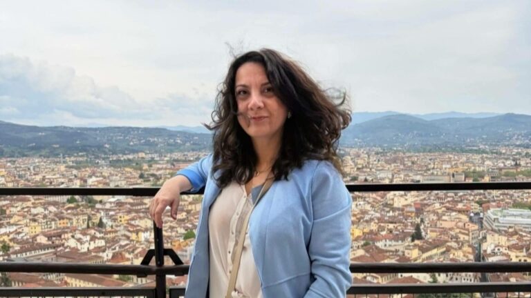 La IA multiplica el conocimiento, la experiencia transversal multiplica el valor