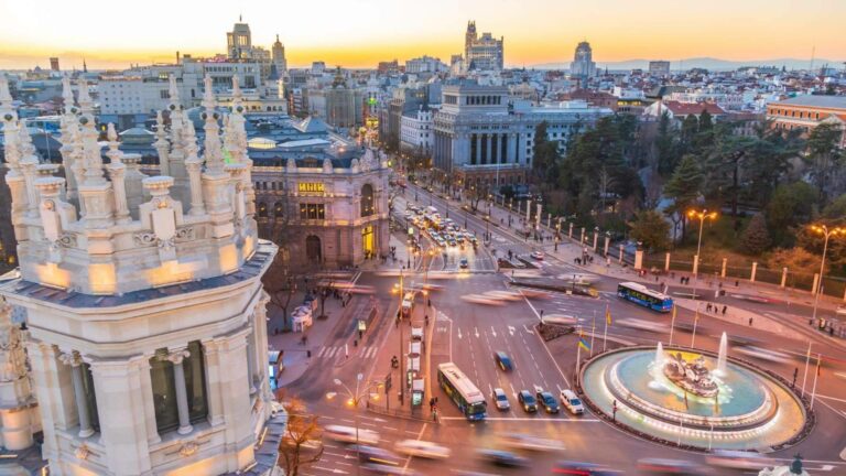 El renting se dispara un 16% en Madrid mientras la ZBE deja fuera a 200.000 coches