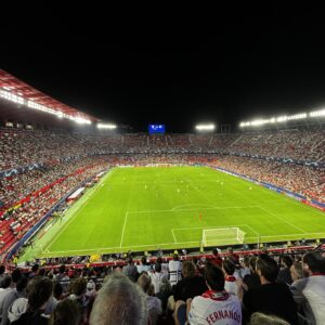 El Sevilla FC negocia con el Rayo la llegada de Jorge de Frutos y ofrece a Pedrosa