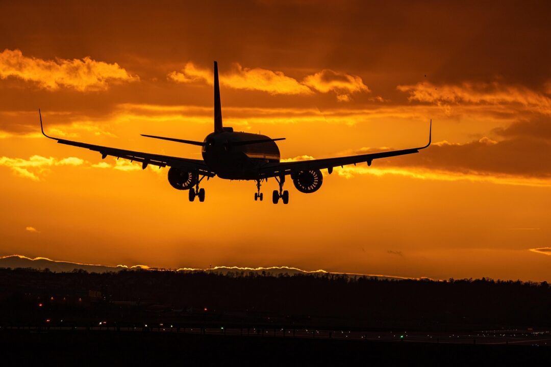 El tráfico aéreo español marca máximo histórico en julio con 34,4 millones de pasajeros