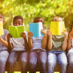 Tamar Awad Parada firma 'Infancia y adolescencia libre de dispositivos', un libro para recuperar la conexión familiar