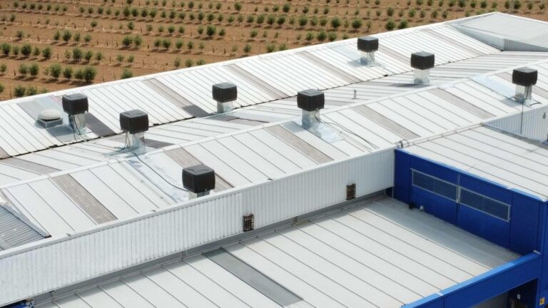 La climatización evaporativa HI!COOL; una solución eficiente para grandes espacios industriales