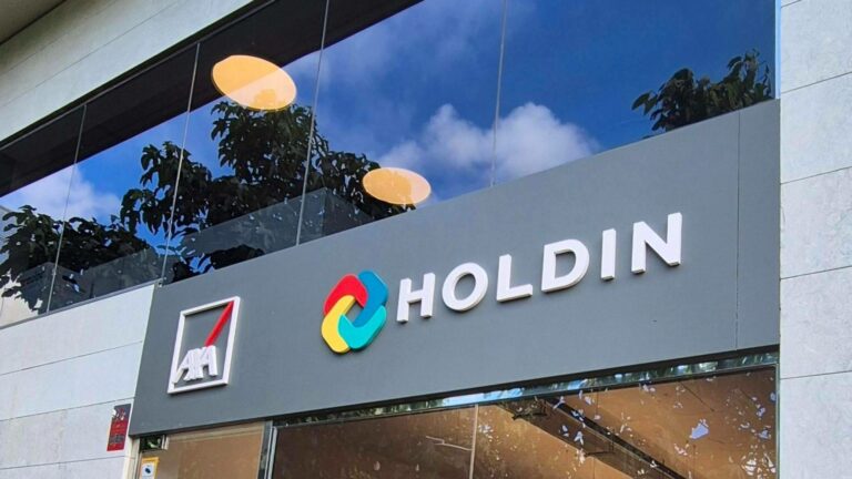 Holdin consolida su oferta aseguradora para empresas y profesionales como líder agencia exclusiva AXA