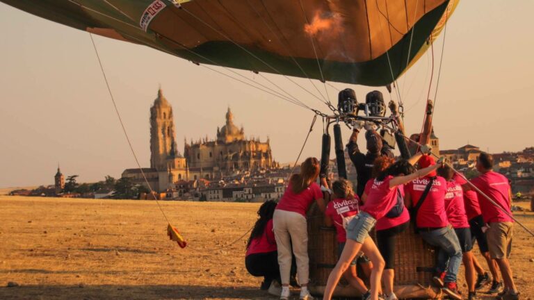 El Eclipse Balloon Festival, la propuesta de Siempre en las nubes que une vuelo, astronomía y patrimonio