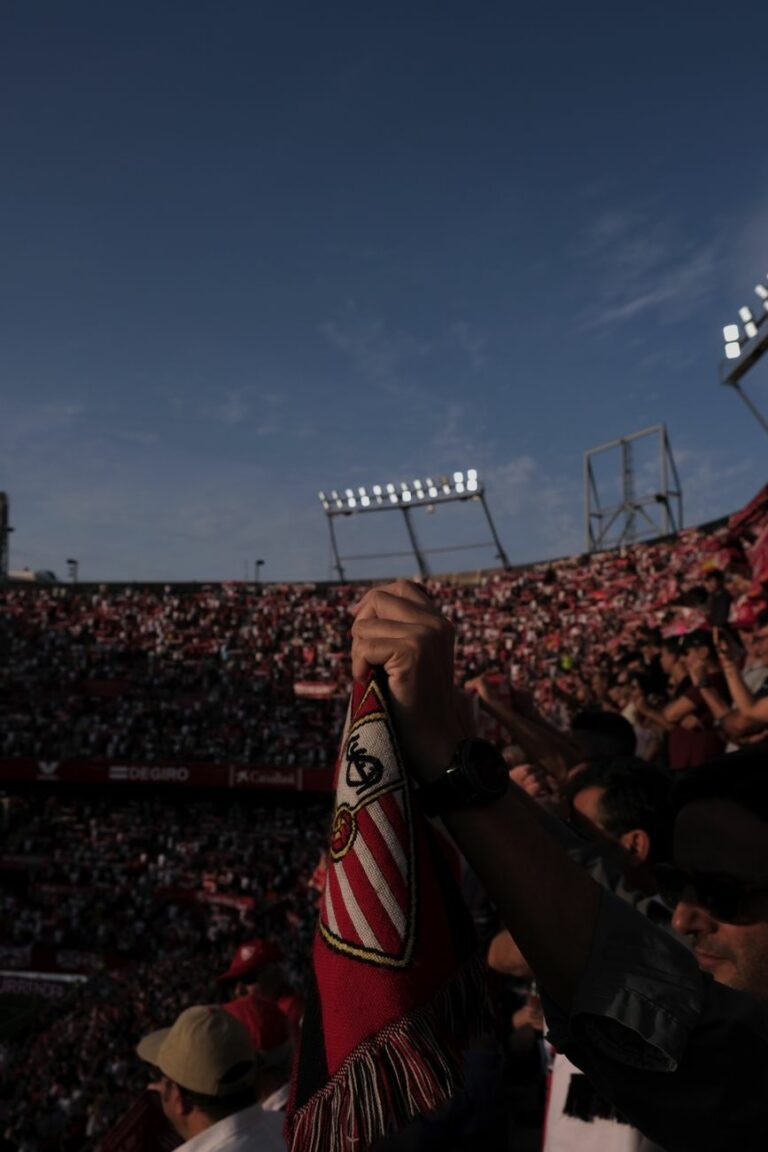 Juanlu deja el Sevilla y ficha por el Bournemouth tras 109 partidos como nervionense