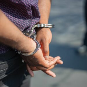 La Policía Local de Espartinas detiene a un reclamado con dos órdenes de alejamiento