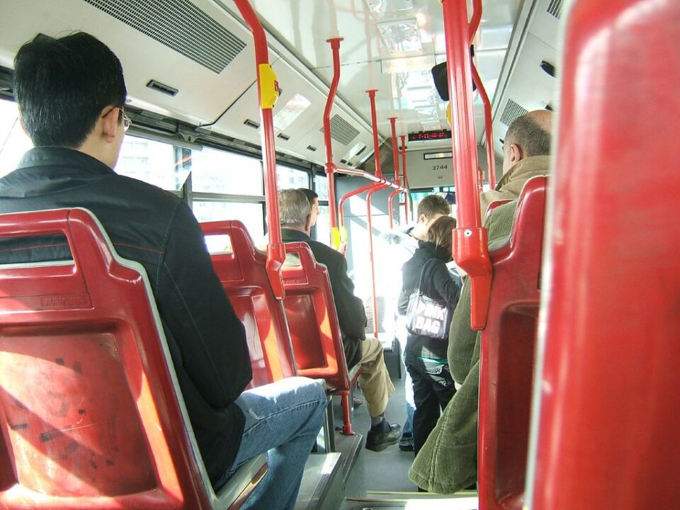 El Aljarafe ajusta los buses por actos en Villamanrique y Albaida