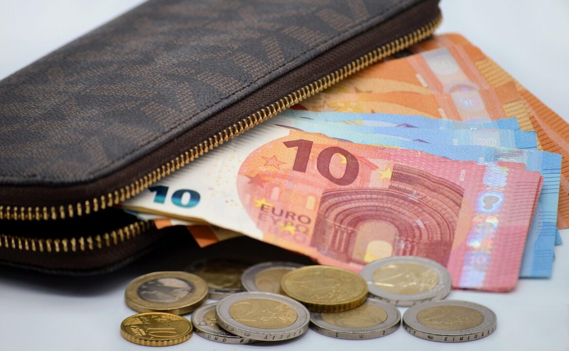 El BCE sube otros 25 puntos básicos sus tasas y deja la facilidad de depósito en el 2,5%