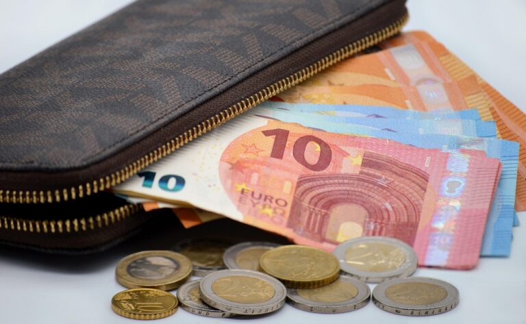 El BCE sube otros 25 puntos básicos sus tasas y deja la facilidad de depósito en el 2,5%