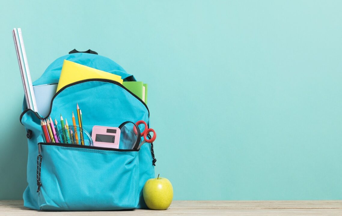 Mairena del Aljarafe reparte 44.000 euros en ayudas para material escolar entre 731 alumnos