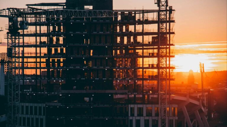 Elegir un buen máster BIM 2027; Guía para elegir la formación clave en arquitectura e ingeniería