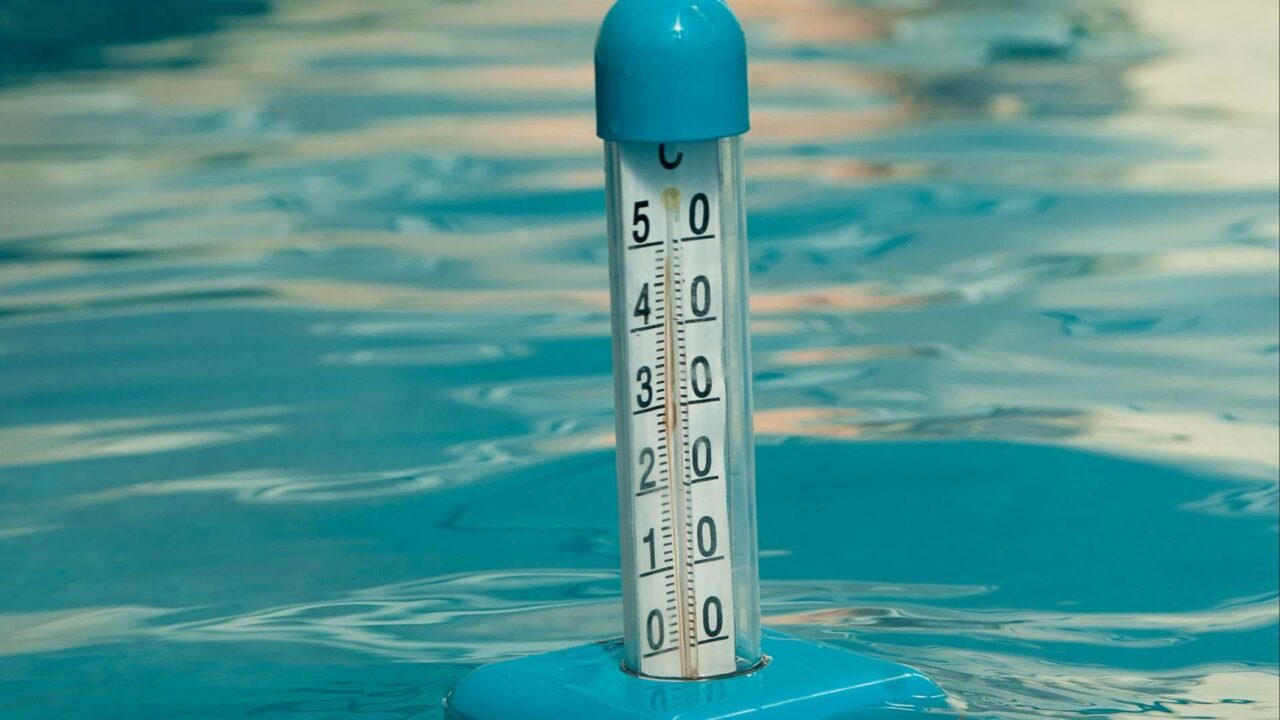 Invernaje de piscinas; las claves para conservar el agua en buenas condiciones durante todo el invierno
