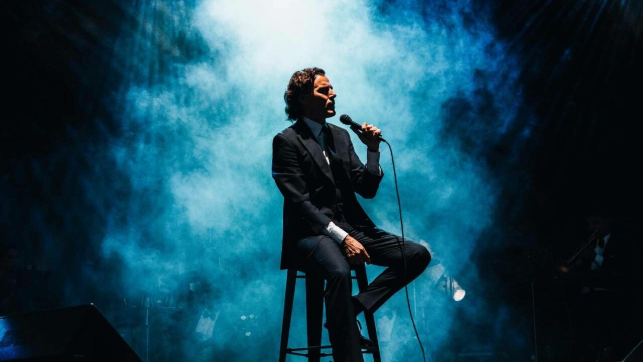 Diego Ramos lleva al Teatro Albéniz el legado musical de Julio Iglesias