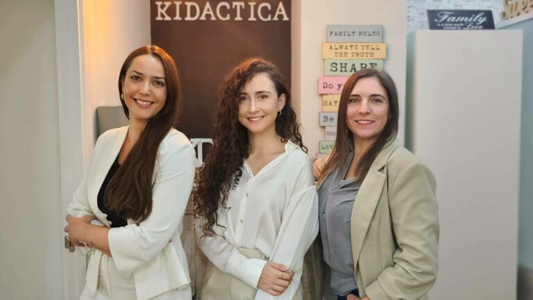 Alta intensidad en vacaciones y la culpa de desear la rutina; Expertas en Altas Capacidades analizan el reto familiar de septiembre