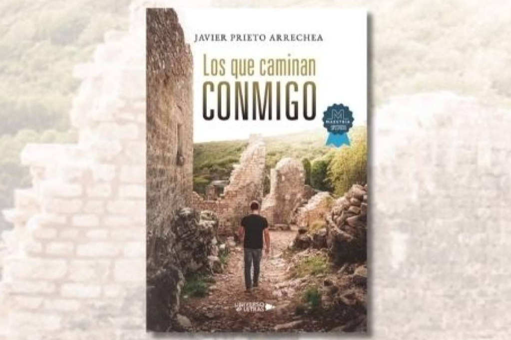 'Los que caminan conmigo'; una novela sobre el legado, la libertad y el sentido de la vida