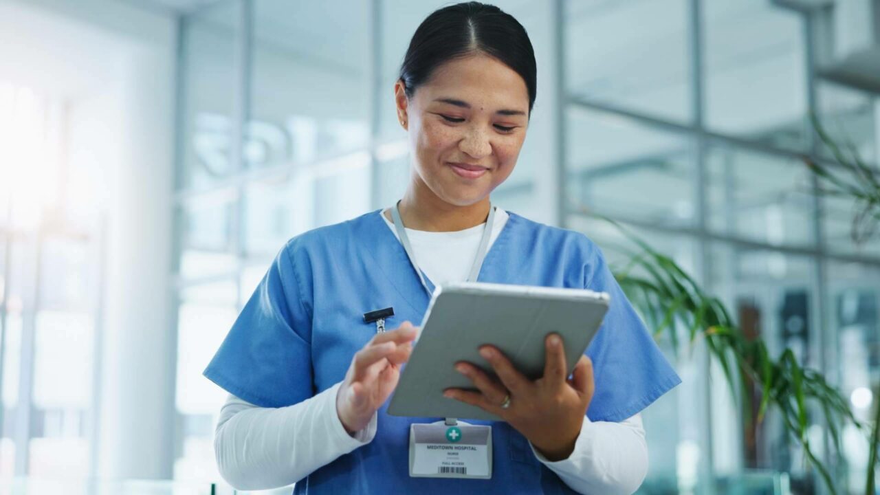 INEFORMA impulsa la formación baremable para quienes preparan oposiciones de celador