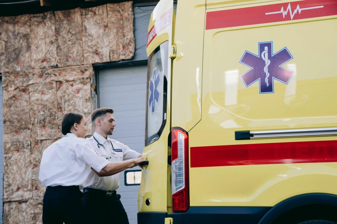 La Guardia Civil investiga la huida del conductor que arrolló a un hombre en Guillena