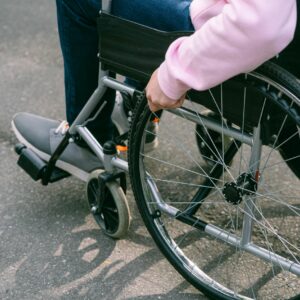 Setenta familias reciben las llaves de sus pisos protegidos en Palmas Altas