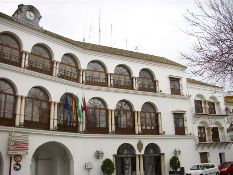 Osuna suspende sus actos culturales y festivos del fin de semana en señal de duelo por el accidente de Urda