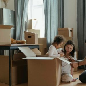 Residencia en España en 2026; principales vías legales según la situación