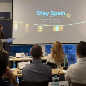 Stay Spain presenta su plataforma de reservas en Alicante y abre el registro de alojamientos turísticos