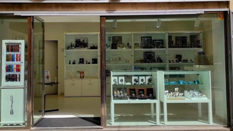 Relojes automáticos; qué hay que saber sobre su funcionamiento, mantenimiento y precisión