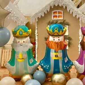 Elfo explosivo y globos de Reyes Magos, dos ideas para llenar de magia la Navidad