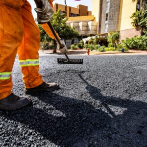 Ocho vías del Distrito Sur estrenarán pavimento nuevo este otoño